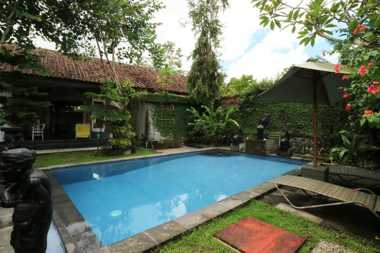 Ubud Kartini Hostel מראה חיצוני תמונה