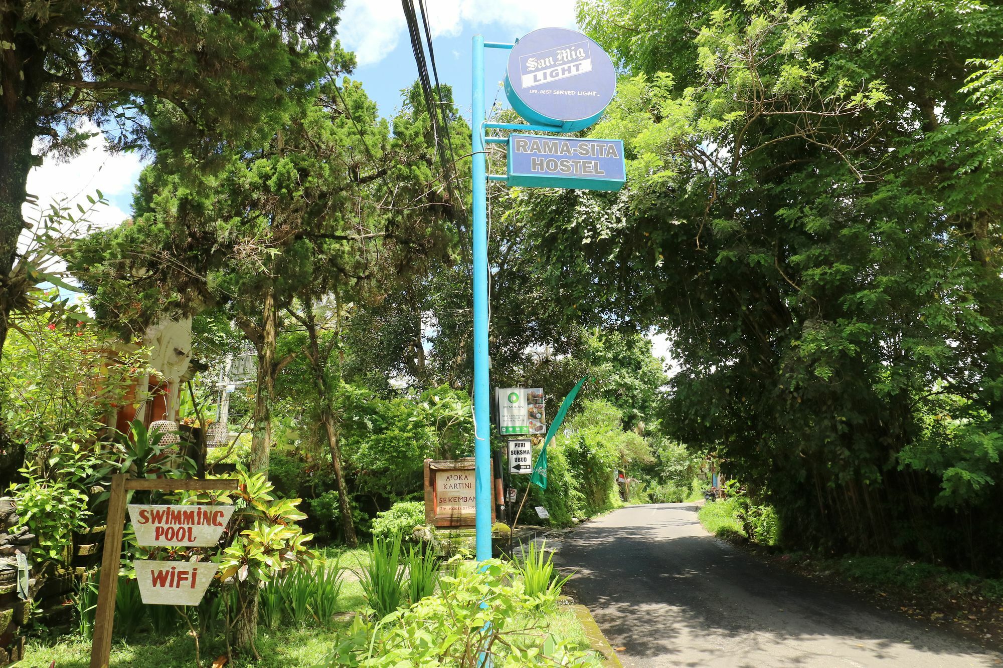 Ubud Kartini Hostel מראה חיצוני תמונה